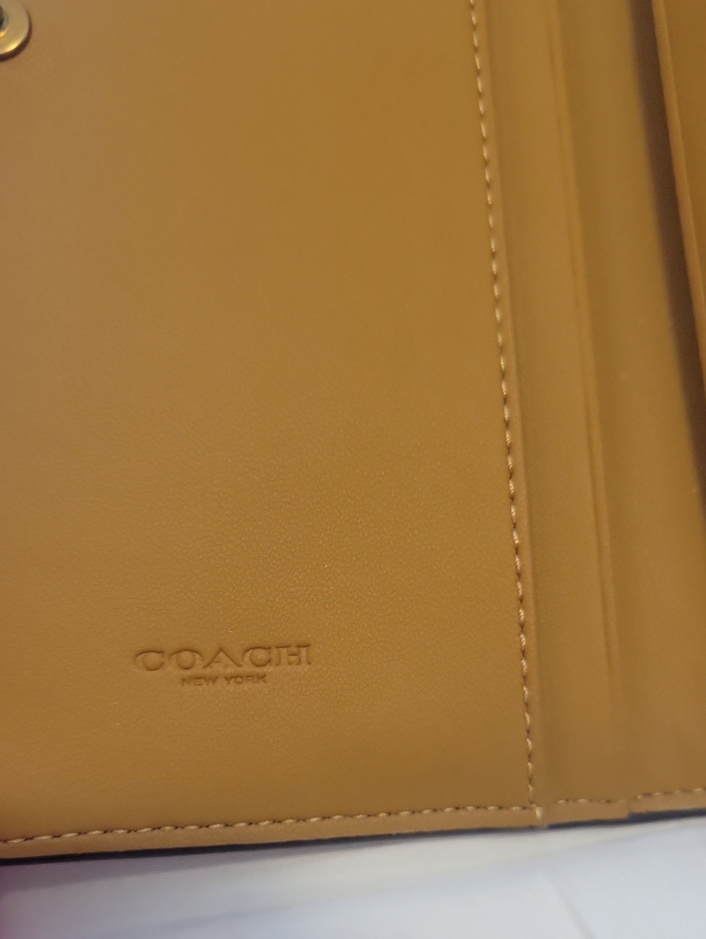 Coach Essential slim wallet in Honey Brown - Picture 8 of 11